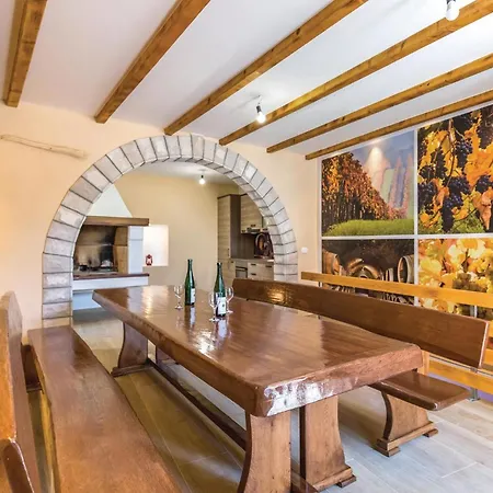 Cozy In Medici With Kitchen Kutlesa